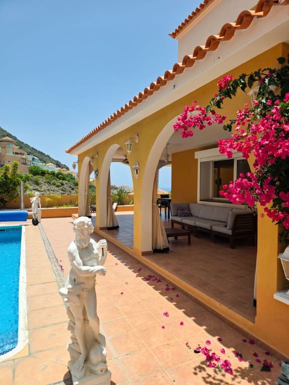 3 slaapkamer Villa te koop in Roque del Conde - € 895.000 (Ref: 9301916)
