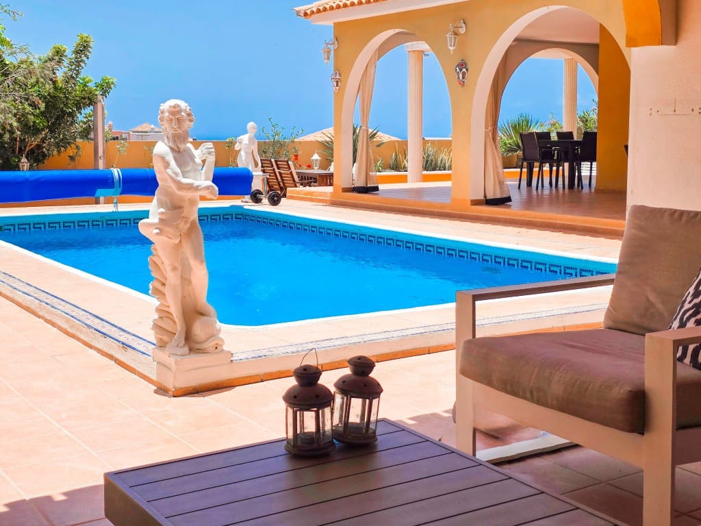 3 slaapkamer Villa te koop in Roque del Conde - € 895.000 (Ref: 9301916)