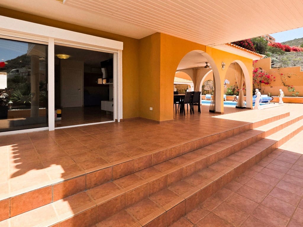 3 slaapkamer Villa te koop in Roque del Conde - € 895.000 (Ref: 9301916)
