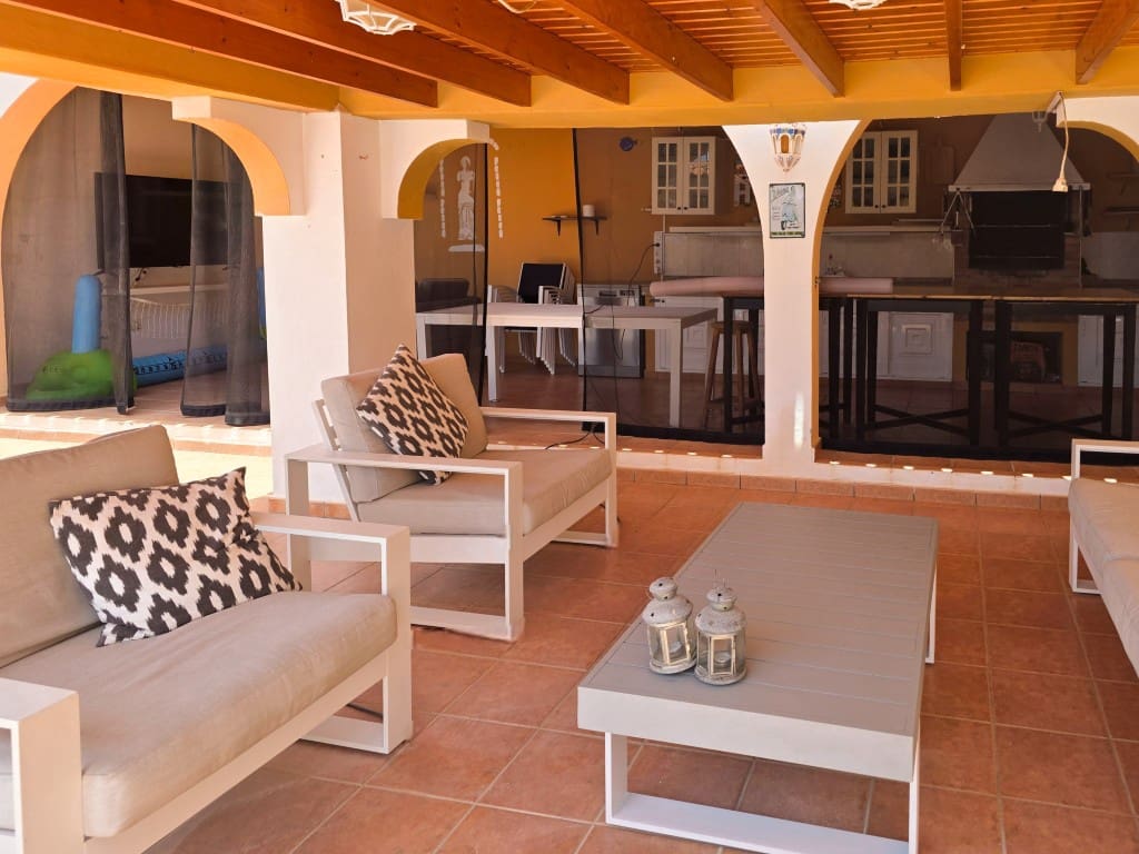 3 slaapkamer Villa te koop in Roque del Conde - € 895.000 (Ref: 9301916)