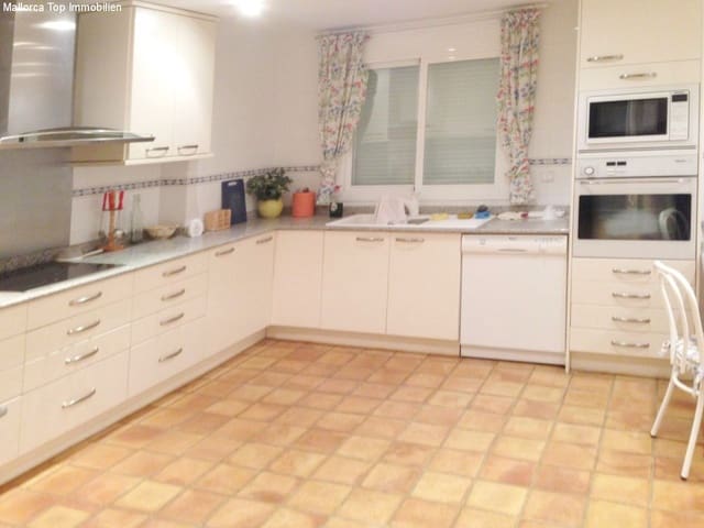 8 slaapkamer Villa te koop in Son Veri Nou, Llucmajor met zwembad garage - € 1.200.000 (Ref: 6459163)