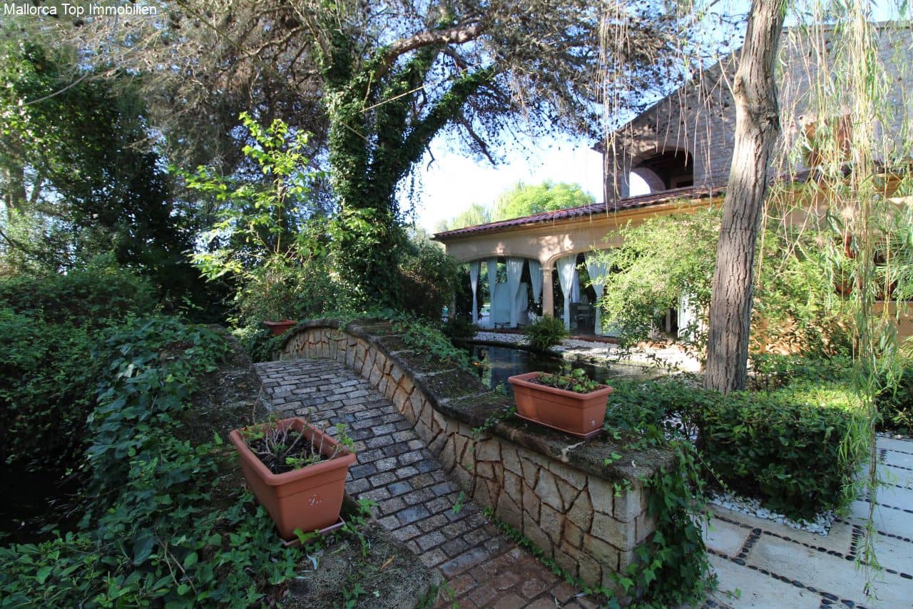 6 soveværelse Finca/Landehus til salg i Felanitx med swimmingpool garage - € 3.500.000 (Ref: 6459207)