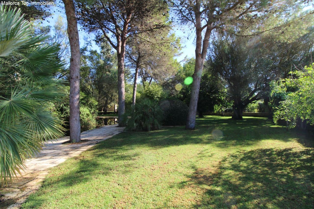 6 soveværelse Finca/Landehus til salg i Felanitx med swimmingpool garage - € 3.500.000 (Ref: 6459207)