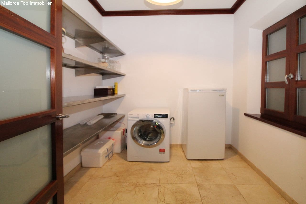 6 soveværelse Finca/Landehus til salg i Felanitx med swimmingpool garage - € 3.500.000 (Ref: 6459207)