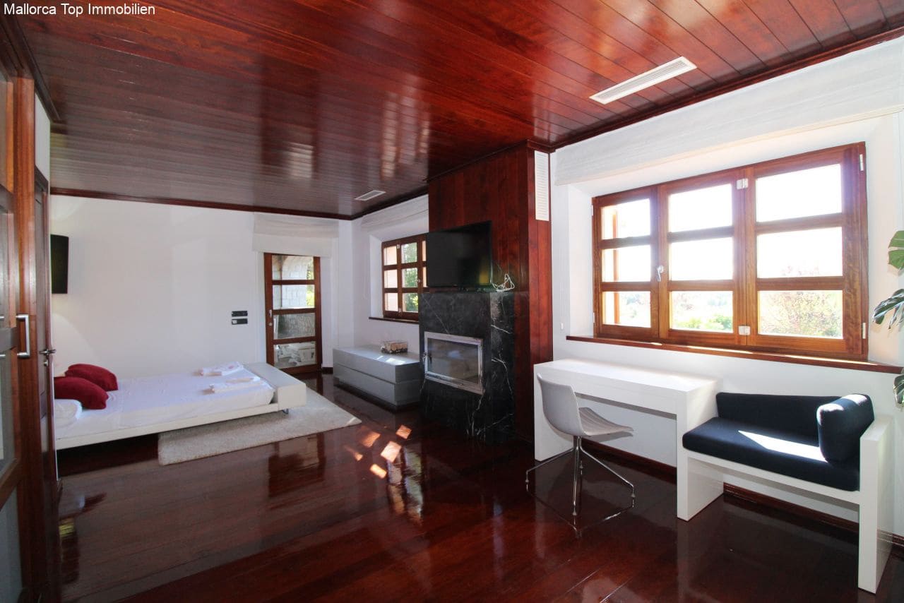 6 soveværelse Finca/Landehus til salg i Felanitx med swimmingpool garage - € 3.500.000 (Ref: 6459207)