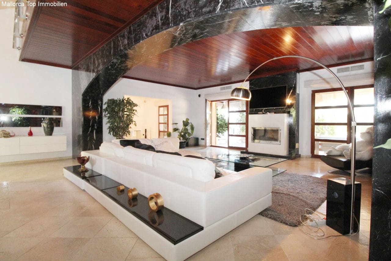 6 soveværelse Finca/Landehus til salg i Felanitx med swimmingpool garage - € 3.500.000 (Ref: 6459207)