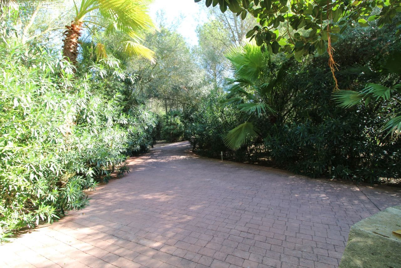 6 soveværelse Finca/Landehus til salg i Felanitx med swimmingpool garage - € 3.500.000 (Ref: 6459207)