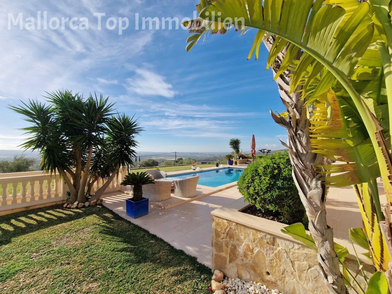 6 makuuhuone Huvila myytävänä paikassa Puntiro mukana uima-altaan - 2 250 000 € (Ref: 7764484)