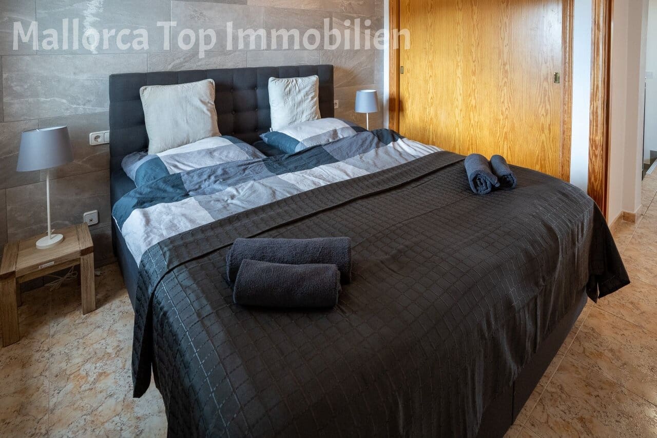 7 soveværelse Semi-Rækkehus til salg i Cala Pi med swimmingpool garage - € 1.600.000 (Ref: 7764495)