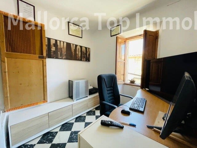 5 sovrum Hus till salu i Llucmajor med garage - 375 000 € (Ref: 7764531)