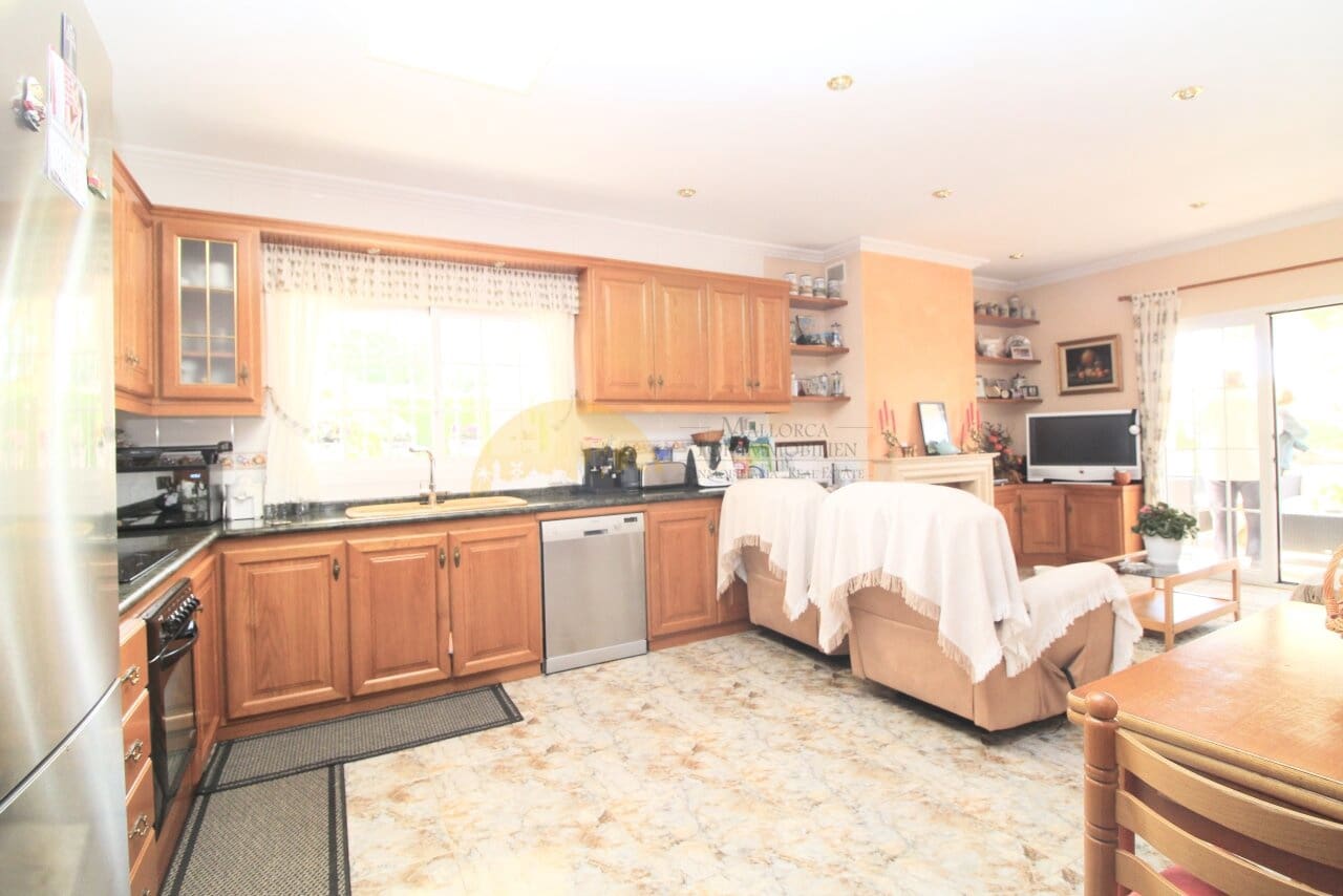 4 sypialnia Willa na sprzedaż w Maioris Decima z basenem garażem - 1 800 000 € (Ref: 7883653)