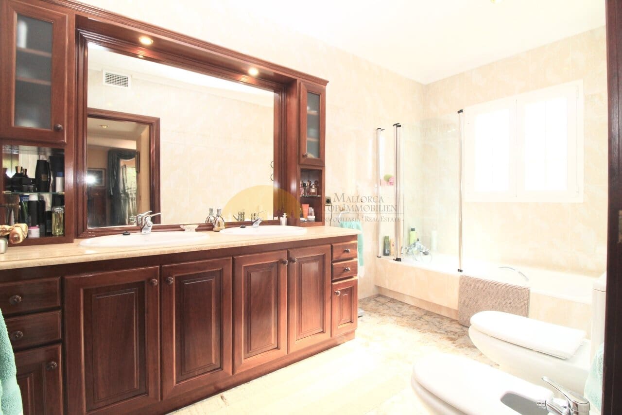 4 sypialnia Willa na sprzedaż w Maioris Decima z basenem garażem - 1 800 000 € (Ref: 7883653)