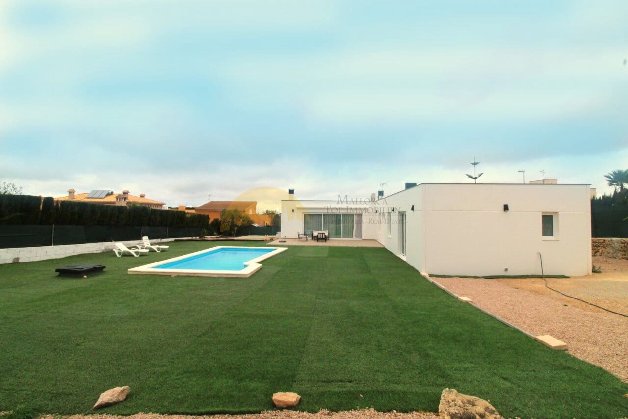 3 bedroom Bungalow for sale in Sa Torre (Llucmajor) with pool garage - € 1,300,000 (Ref: 7958905)