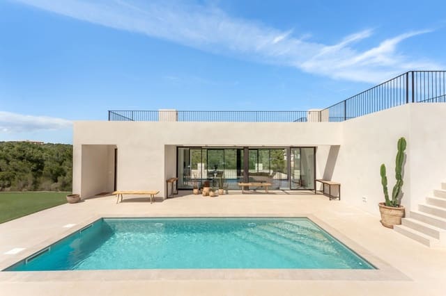 3 makuuhuone Huvila myytävänä paikassa Cala Murada, Manacor mukana uima-altaan - 1 275 000 € (Ref: 9401377)