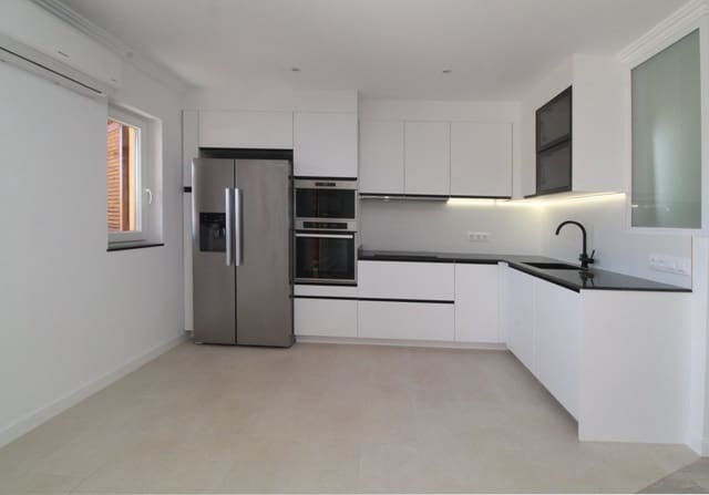 2 soveværelse Penthouse til salg i Santa Ponsa, Calvià med swimmingpool garage - € 597.000 (Ref: 9401382)