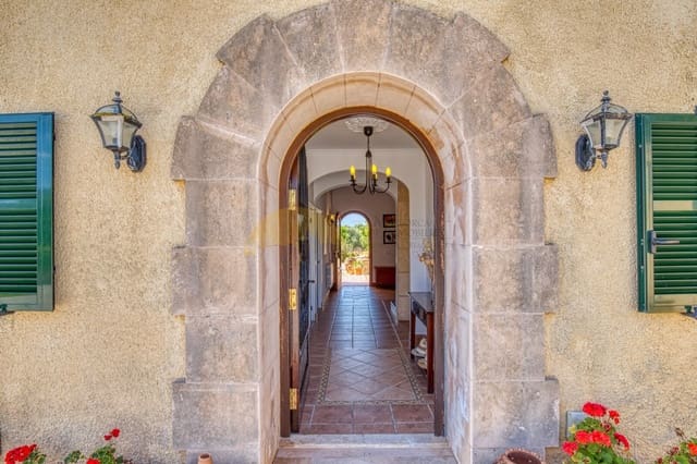 4 chambre Finca/Maison de Campagne à vendre à Llucmajor avec piscine garage - 1 295 000 € (Ref: 9401386)