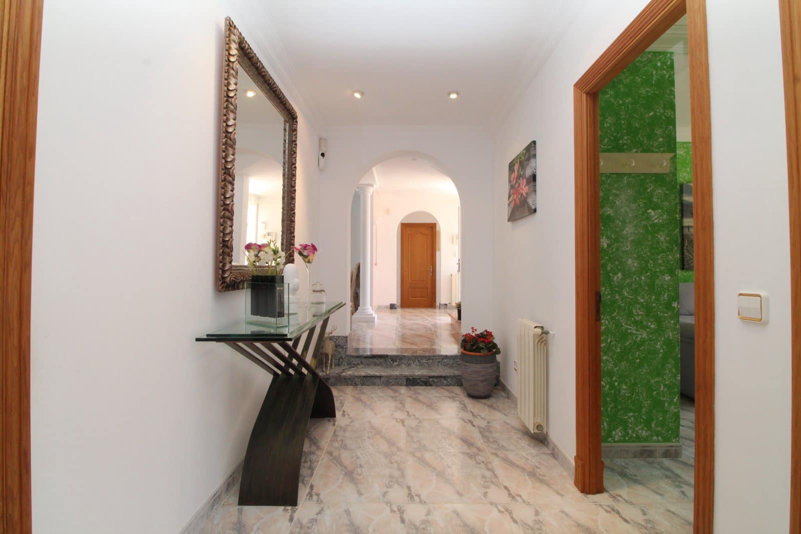 Chalet de 4 habitaciones en Badia Blava en venta con piscina garaje - 990.000 € (Ref: 9401387)