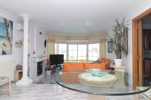 Chalet de 4 habitaciones en Badia Blava, Llucmajor en venta con piscina garaje - 990.000 € (Ref: 9401387)