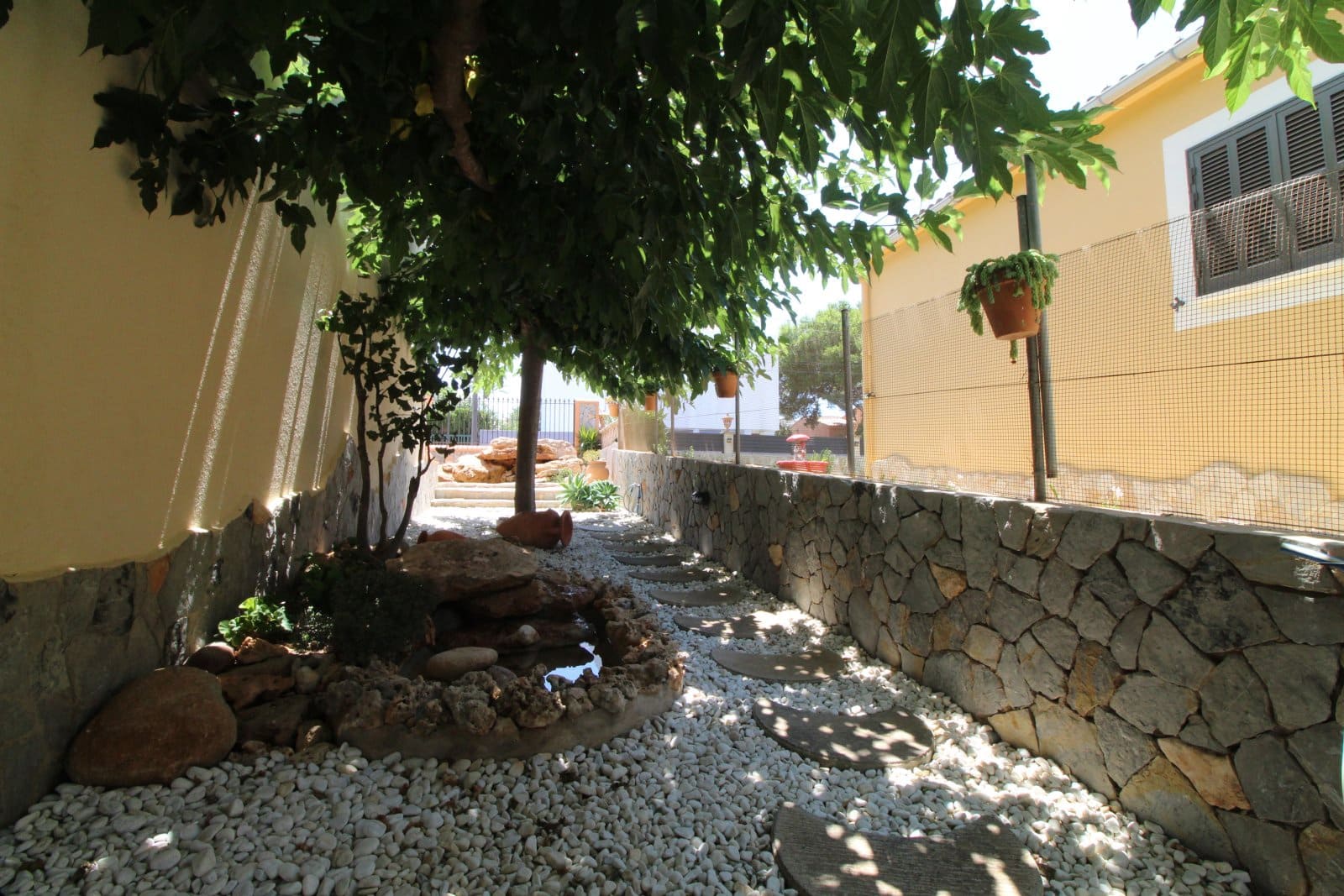 Chalet de 4 habitaciones en Badia Blava en venta con piscina garaje - 990.000 € (Ref: 9401387)