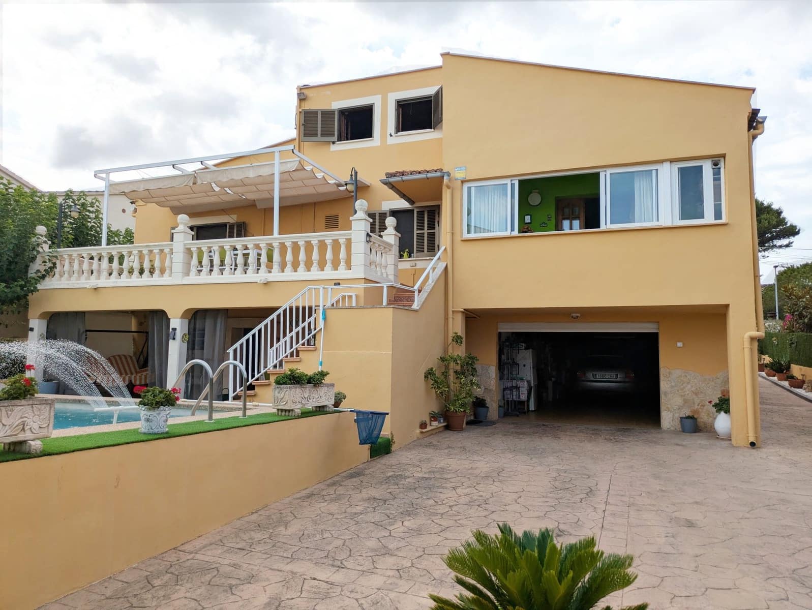 Chalet de 5 habitaciones en Badia Blava en venta con piscina garaje - 950.000 € (Ref: 9401388)