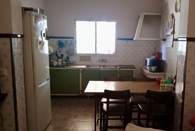 5 soveværelse Byhus til salg i Ses Salines med garage - € 735.000 (Ref: 9401390)