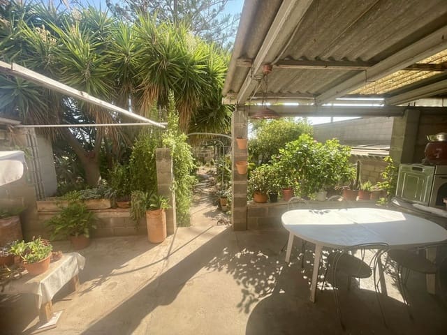 5 soveværelse Byhus til salg i Ses Salines med garage - € 735.000 (Ref: 9401390)