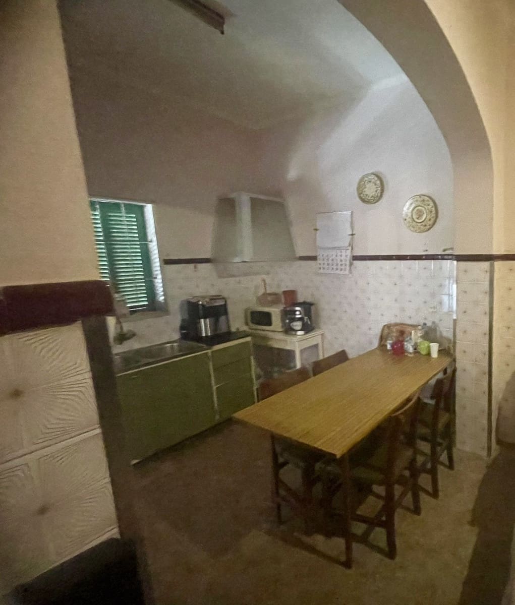 5 soveværelse Byhus til salg i Ses Salines med garage - € 735.000 (Ref: 9401390)