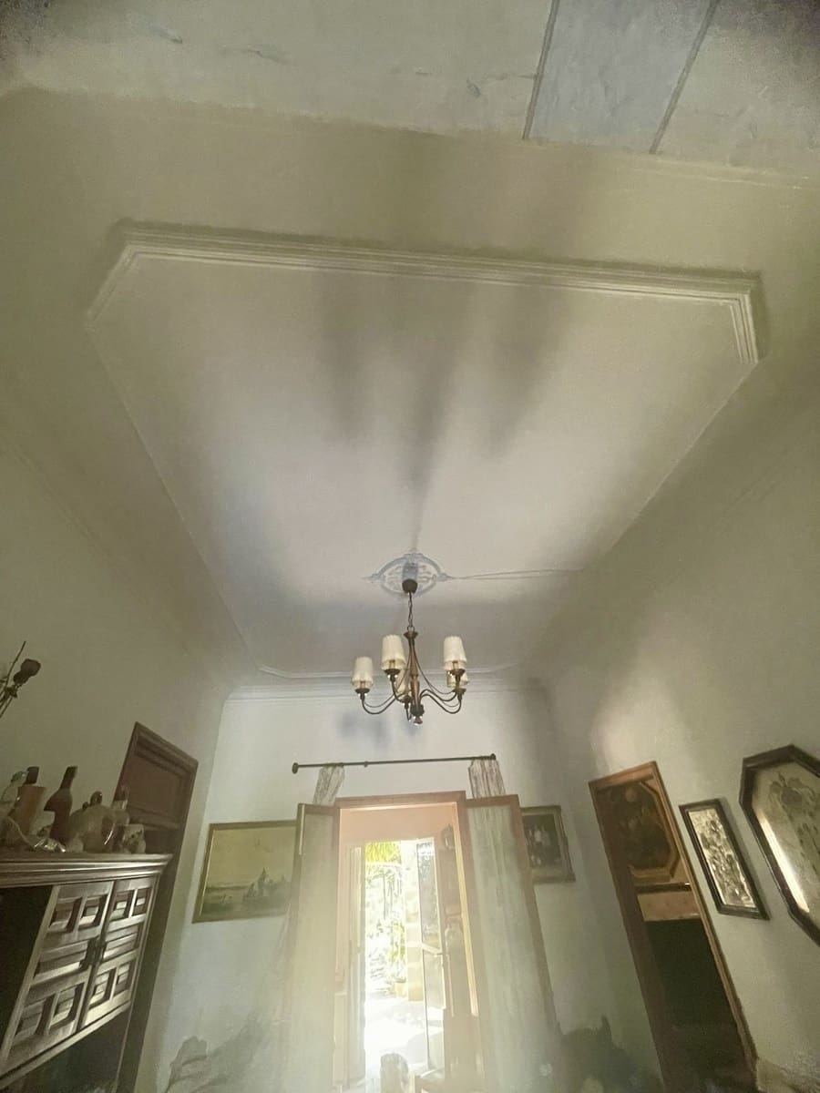 5 soveværelse Byhus til salg i Ses Salines med garage - € 735.000 (Ref: 9401390)