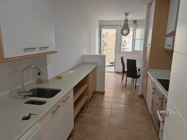4 sypialnia Willa na sprzedaż w Palma de Mallorca z garażem - 745 000 € (Ref: 9401393)