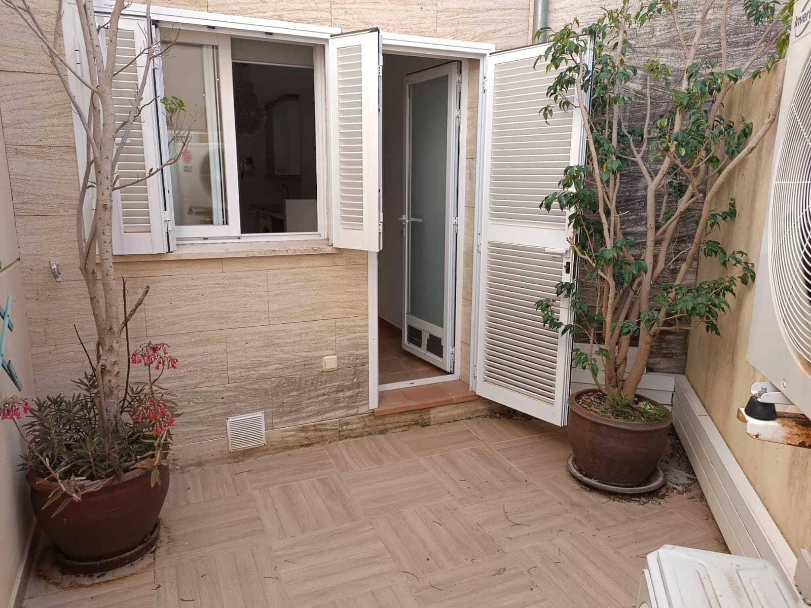 4 sypialnia Willa na sprzedaż w Palma de Mallorca z garażem - 745 000 € (Ref: 9401393)