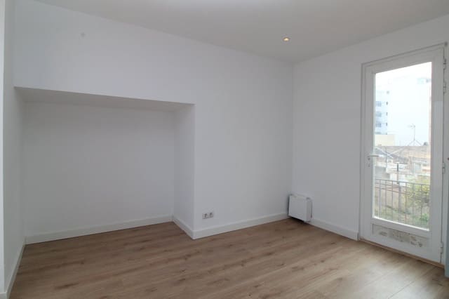 4 chambre Villa/Maison à vendre à Palma de Mallorca avec garage - 400 000 € (Ref: 9401395)