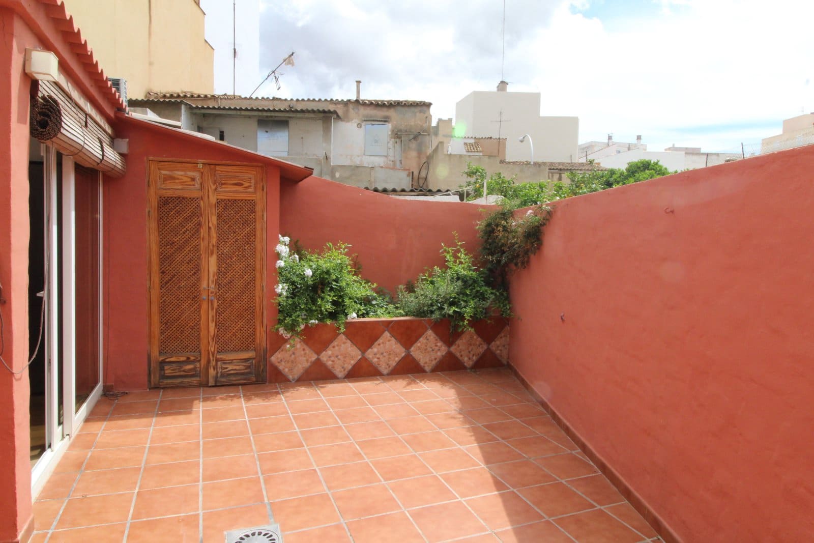 4 chambre Villa/Maison à vendre à Palma de Mallorca avec garage - 400 000 € (Ref: 9401395)