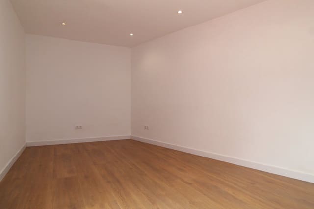 4 chambre Villa/Maison à vendre à Palma de Mallorca avec garage - 400 000 € (Ref: 9401395)