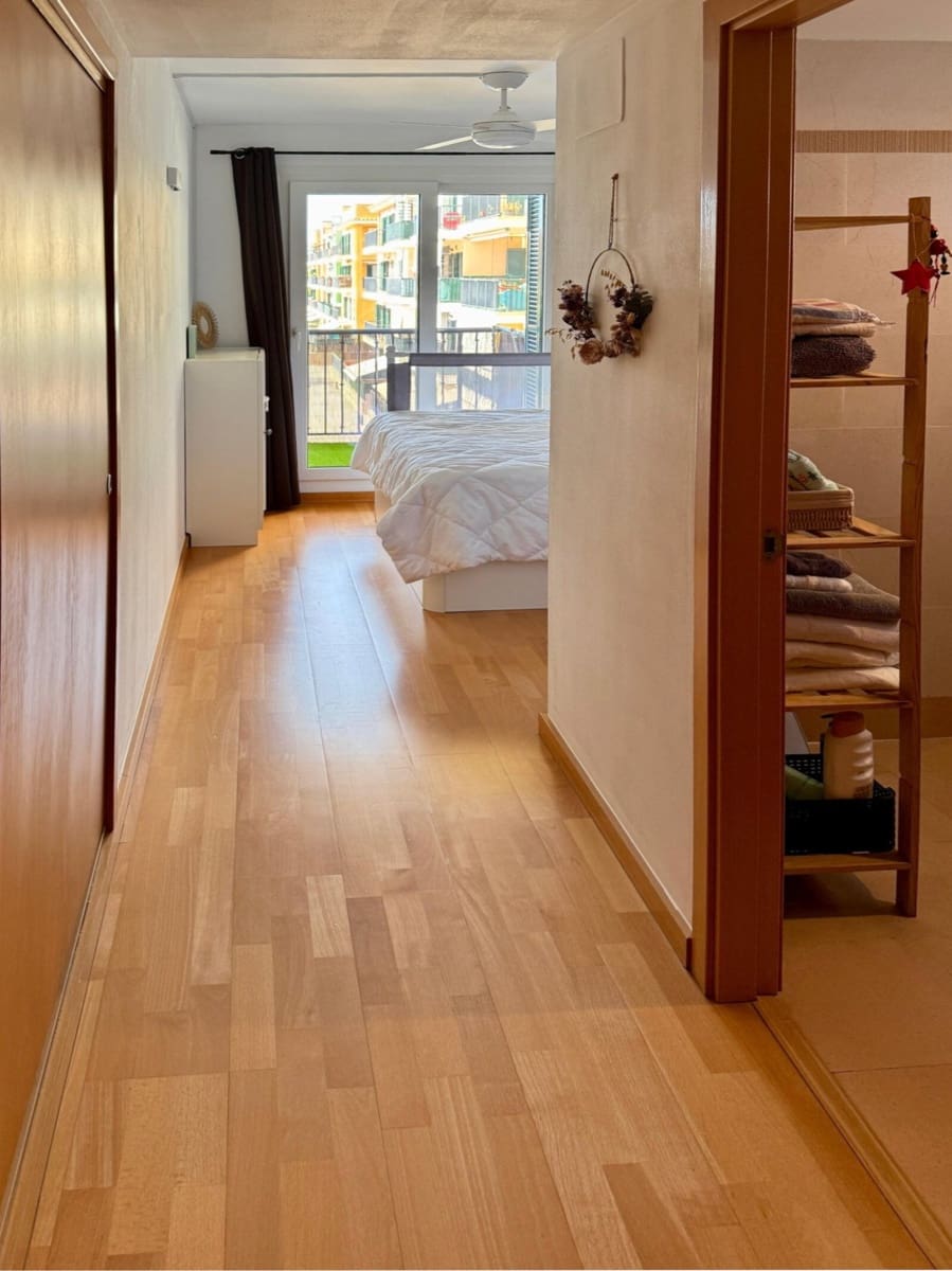 2 soverom Leilighet til salgs i Palma de Mallorca med svømmebasseng garasje - € 435 000 (Ref: 9401398)