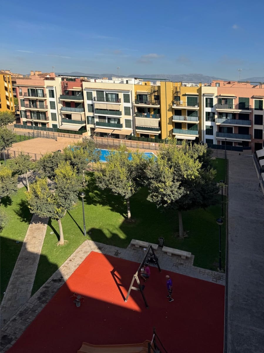 2 soverom Leilighet til salgs i Palma de Mallorca med svømmebasseng garasje - € 435 000 (Ref: 9401398)