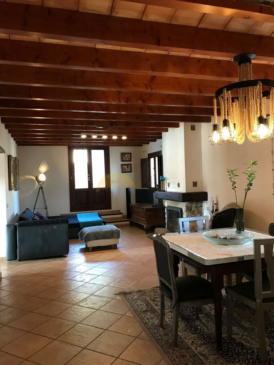 2 makuuhuone Maalaistalo myytävänä paikassa Arta mukana uima-altaan 
autotalli - 1 260 000 € (Ref: 9401399)