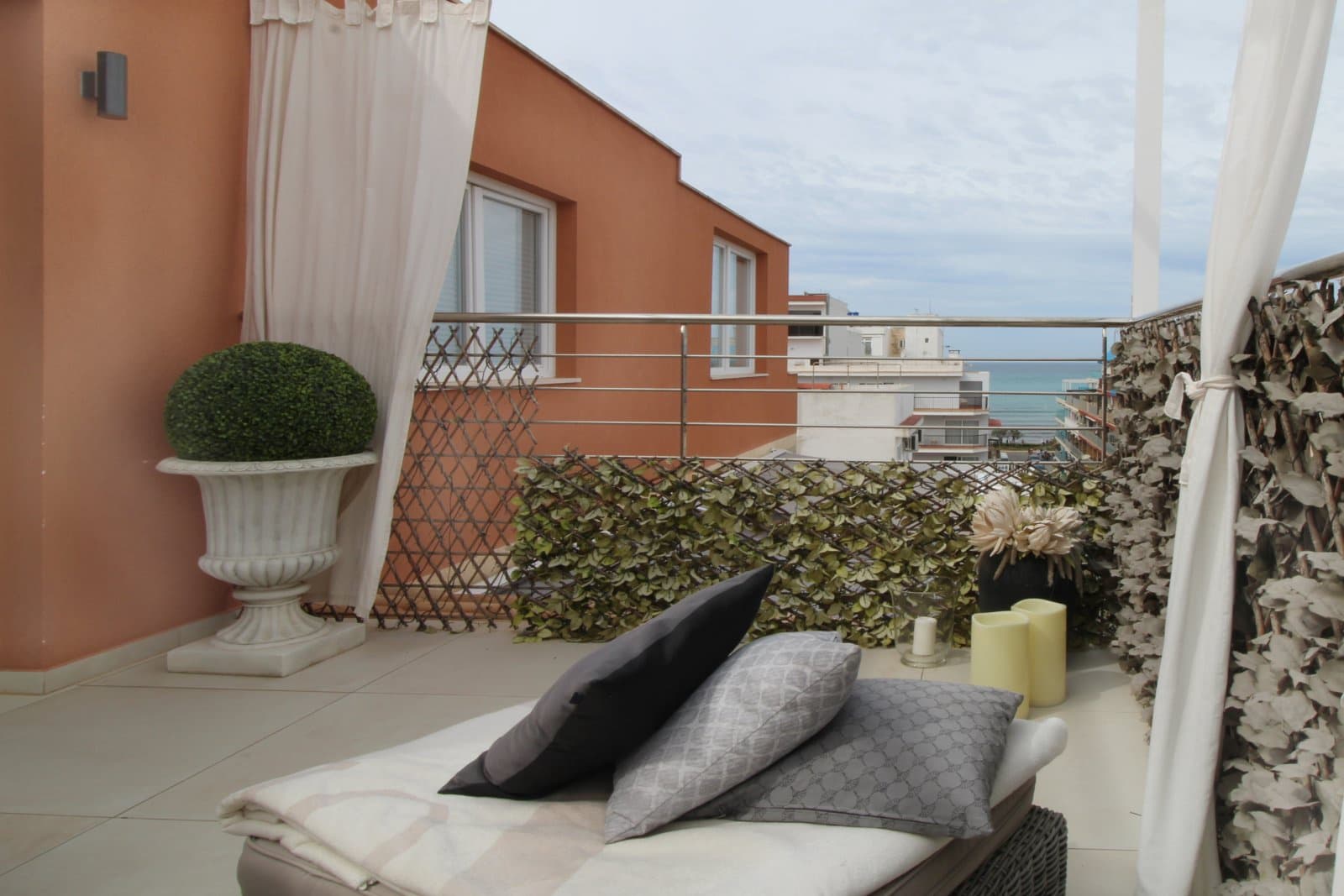 1 bedroom Penthouse for sale in L'Arenal / S'Arenal - € 490,000 (Ref: 9401400)
