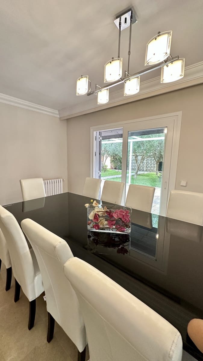 6 bedroom Bungalow for sale in Es Garrovers with pool garage - € 1,290,000 (Ref: 9401402)