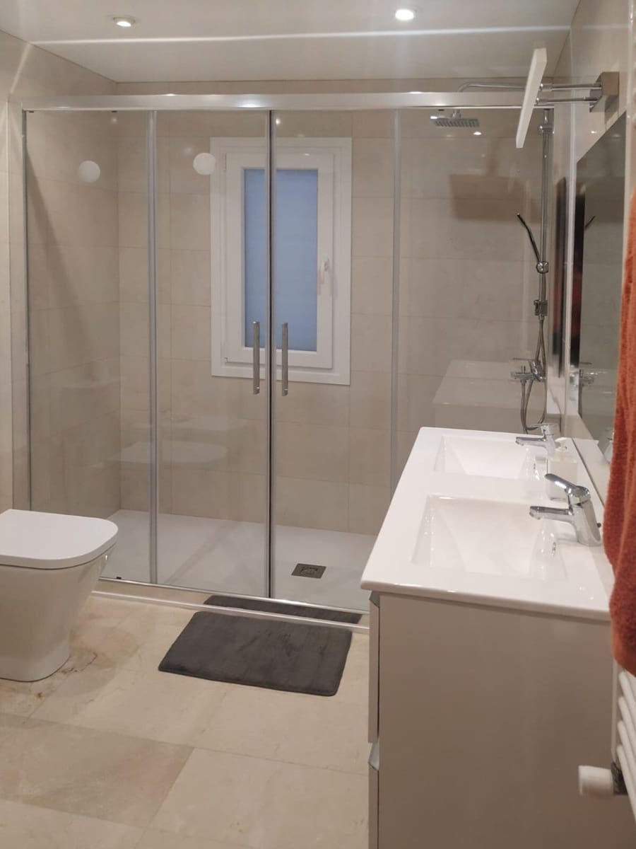 6 bedroom Bungalow for sale in Es Garrovers with pool garage - € 1,290,000 (Ref: 9401402)