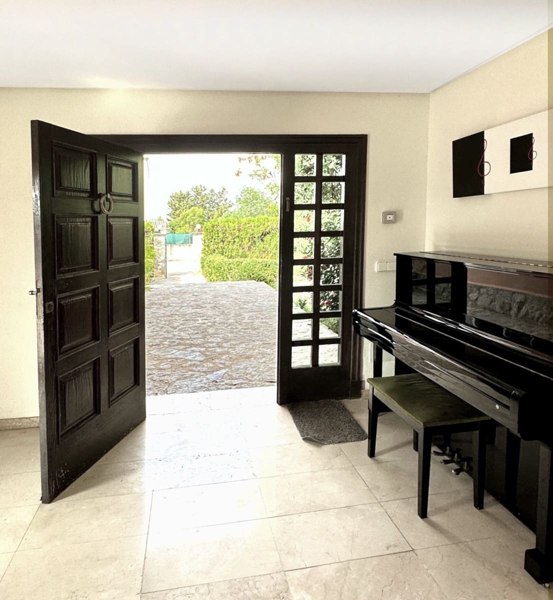 6 bedroom Bungalow for sale in Es Garrovers with pool garage - € 1,290,000 (Ref: 9401402)