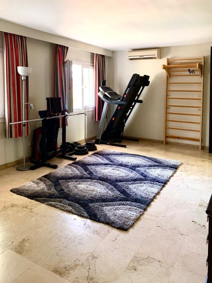 6 bedroom Bungalow for sale in Es Garrovers with pool garage - € 1,290,000 (Ref: 9401402)