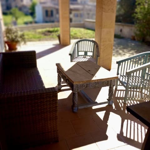 5 makuuhuone Huvila myytävänä paikassa Puigpunyent mukana 
autotalli - 990 000 € (Ref: 9401406)