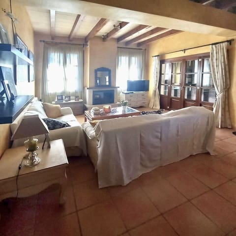 5 makuuhuone Huvila myytävänä paikassa Puigpunyent mukana 
autotalli - 990 000 € (Ref: 9401406)