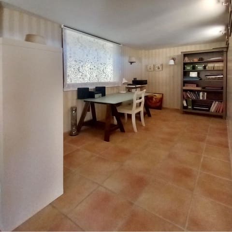 5 makuuhuone Huvila myytävänä paikassa Puigpunyent mukana 
autotalli - 990 000 € (Ref: 9401406)