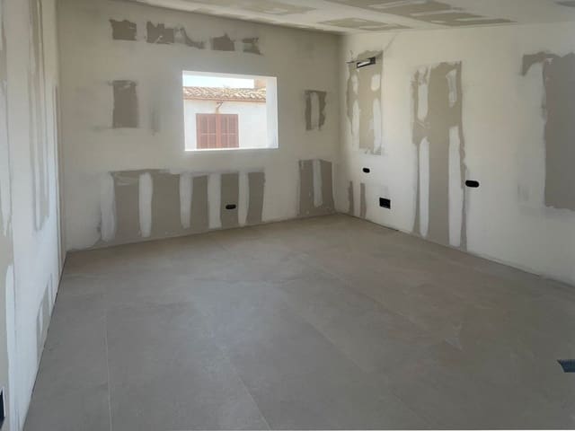 5 sypialnia Dom na sprzedaż w Llucmajor z garażem - 590 000 € (Ref: 9401409)