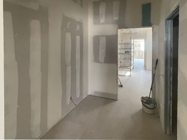 5 sypialnia Dom na sprzedaż w Llucmajor z garażem - 590 000 € (Ref: 9401409)