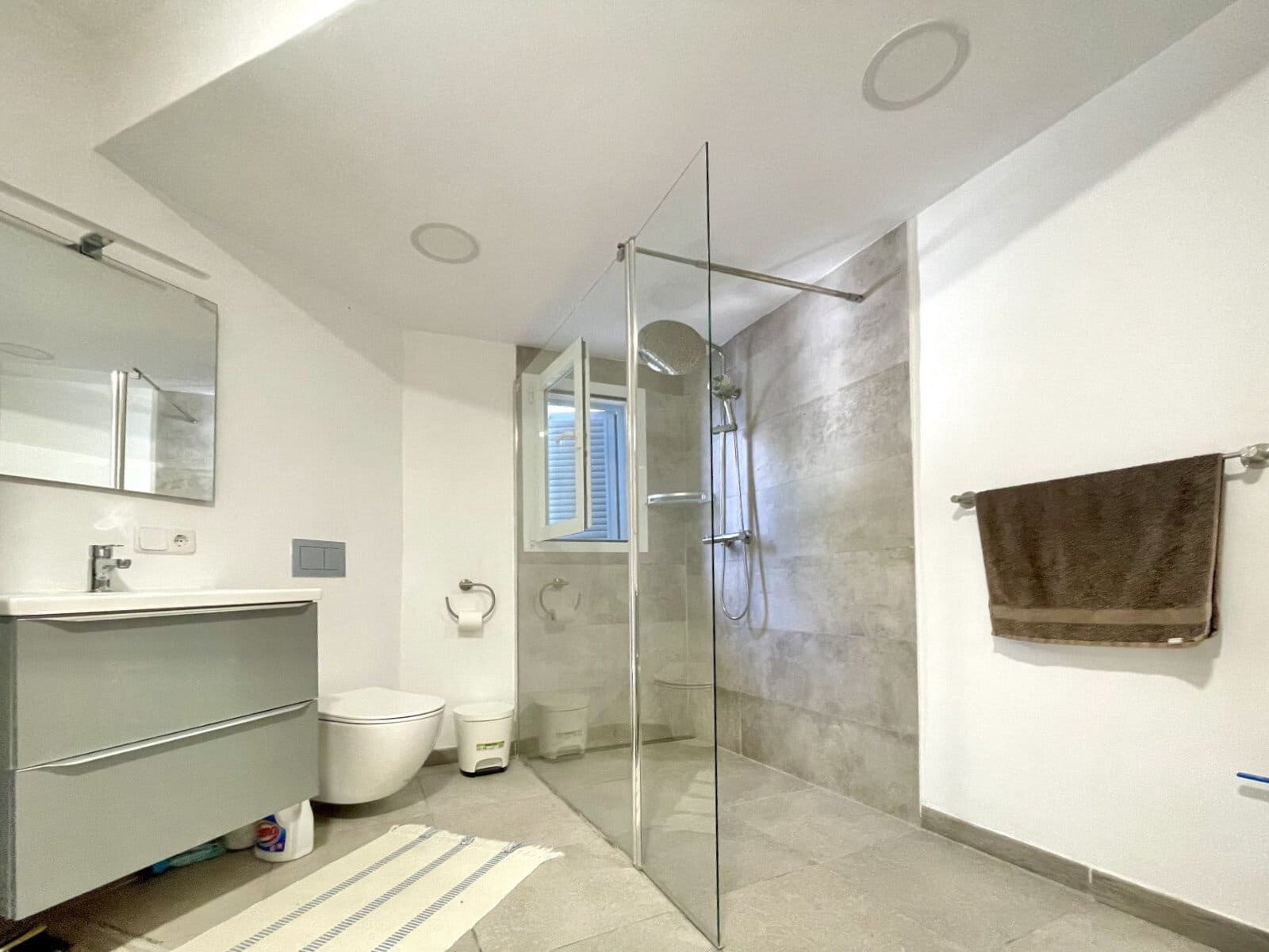 Chalet de 3 habitaciones en Badia Blava en venta - 888.000 € (Ref: 9401417)