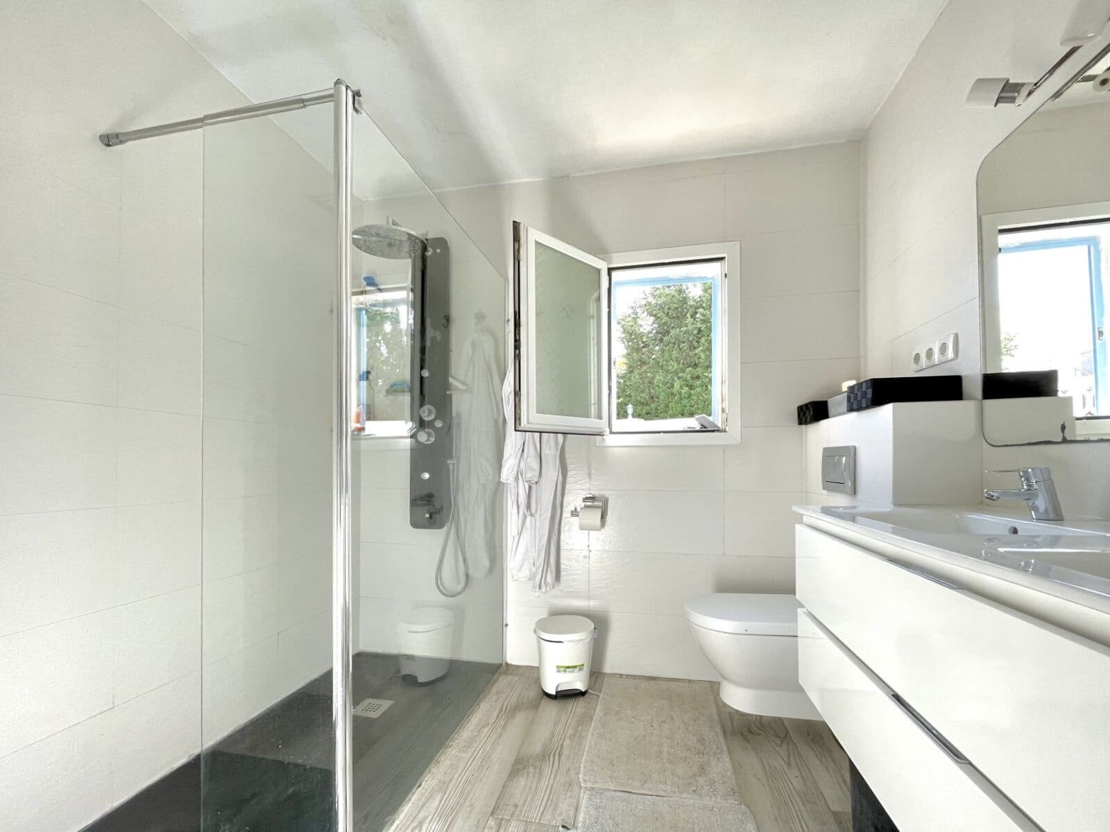 Chalet de 3 habitaciones en Badia Blava en venta - 888.000 € (Ref: 9401417)