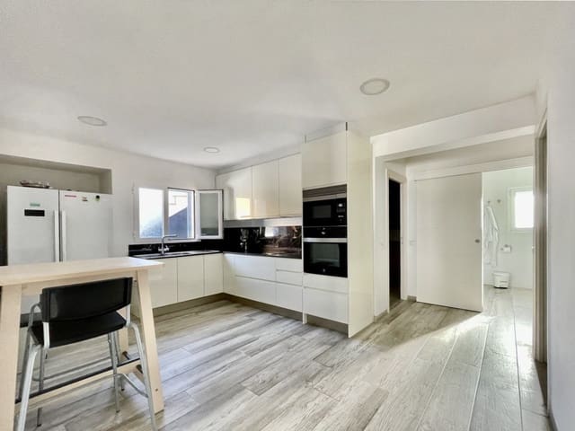 Chalet de 3 habitaciones en Badia Blava, Llucmajor en venta - 888.000 € (Ref: 9401417)