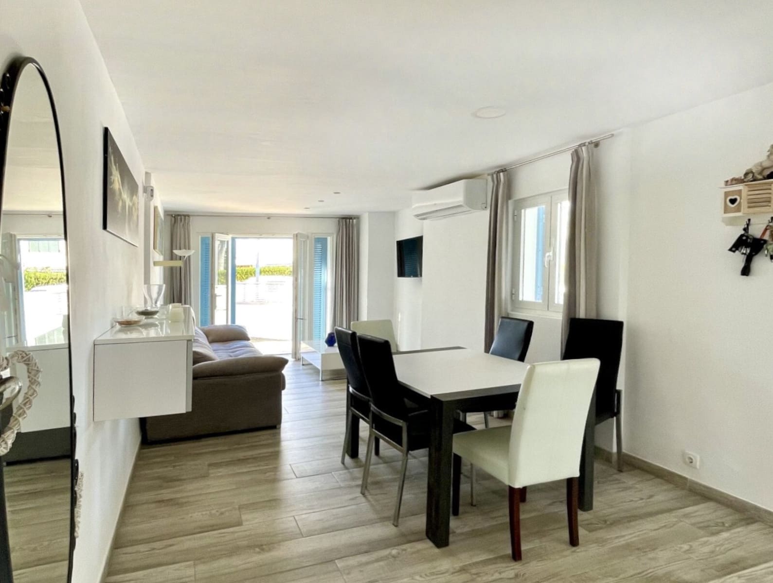 Chalet de 3 habitaciones en Badia Blava en venta - 888.000 € (Ref: 9401417)